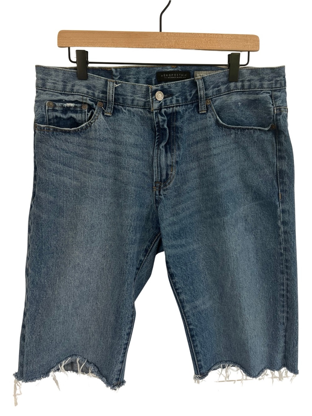 Aeropostale Mens Cut Off Jean Shorts Denim 34 Frayed Hem 100% Cotton Jorts